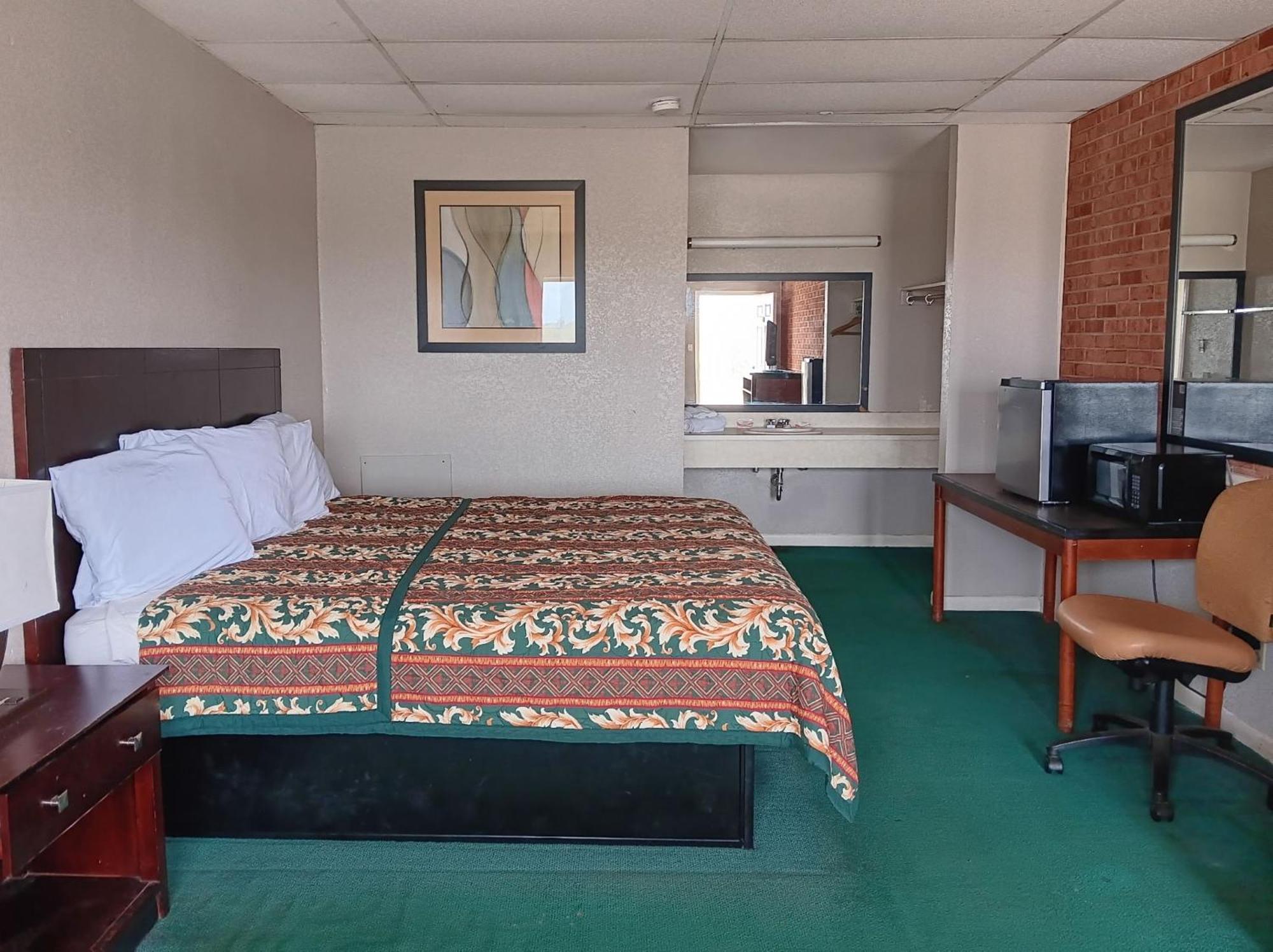 Oyo Sheldon'S Motel And Restaurant Keysville 外观 照片